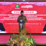 Pemkab Sumenep Salurkan Hibah, Beasiswa, dan Kursi Roda untuk Warga, Wujudkan Kesejahteraan Inklusif
