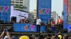 Rano Karno mengapresiasi kedisiplinan warga saat mengikuti perayaan HUT DKI Jakarta di Bundaran HI.