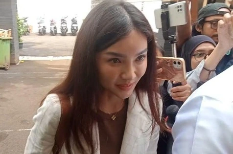Kuasa hukum Sarwendah menjelaskan rencana pertemuan dengan Ruben Onsu terkait hak asuh anak