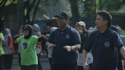 Wabup Tegal Ahmad Kholid meluncurkan gerakan Satu Rumah Satu Pohon untuk mendukung penghijauan dan pelestarian lingkungan
