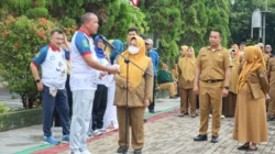 Wali Kota Bekasi Tri Adhianto mengevaluasi ketidakhadiran 364 ASN dan sistem presensi digital di lingkungan Pemerintah Kota Bekasi