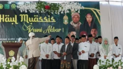 Haul Muassis dan Reuni Akbar perdana Yayasan Al-Hikmah Aengdake Bluto diikuti alumni dari berbagai daerah