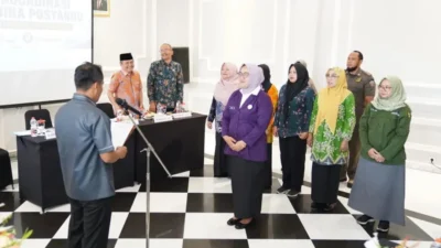 Bupati Bangkalan Lukman Hakim mengukuhkan Tim Pembina Posyandu Kabupaten Bangkalan.