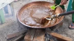 Dodol Madura dalam tradisi ter-ater bulan Syafar sebagai budaya berbagi makanan masyarakat Madura