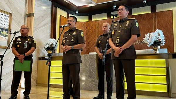 Jaksa Agung ST Burhanuddin melantik Asep Nana Mulyana sebagai Wakil Jaksa Agung dan Kuntadi sebagai Jampidsus di Kejaksaan Agung RI