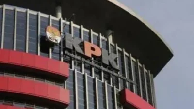 KPK Sita Uang Lebih dari Rp2 Miliar dalam OTT Bupati Pemalang Anom Widiyantoro, 21 Orang Diamankan