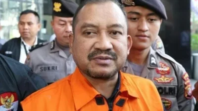 KPK Tahan Bupati Pemalang Anom Widiyantoro dan Tiga Tersangka Lain dalam Dua Klaster Kasus Korupsi
