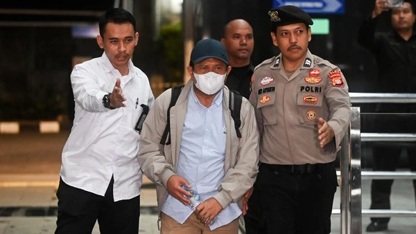 Konferensi pers KPK mengenai penetapan Bupati Lombok Barat Lalu Ahmad Zaini sebagai tersangka kasus korupsi