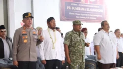 Kapolresta Sumenep menghadiri peluncuran BLT DBHCHT 2026 bagi buruh tembakau di Kecamatan Lenteng.