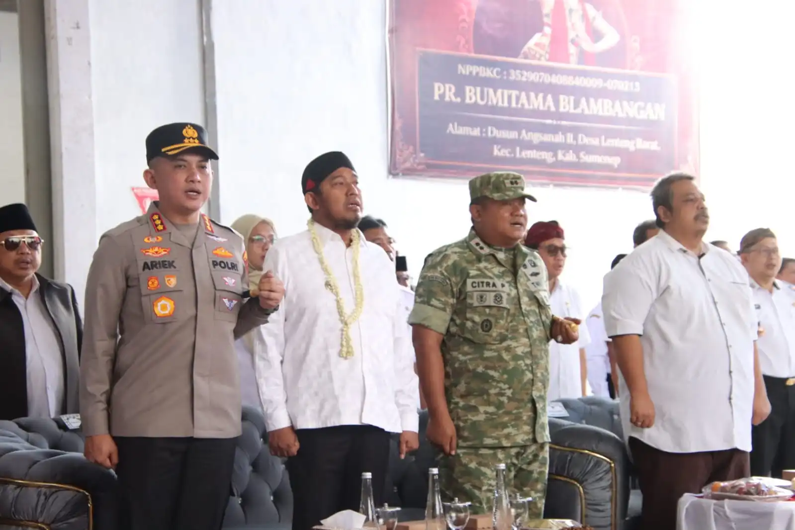 Kapolresta Sumenep menghadiri peluncuran BLT DBHCHT 2026 bagi buruh tembakau di Kecamatan Lenteng.