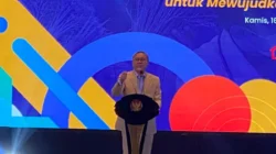 Menko Pangan Zulkifli Hasan menjelaskan peran Koperasi Merah Putih sebagai pusat distribusi bantuan pemerintah