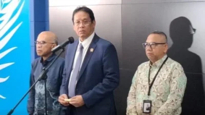 Menkeu Purbaya Yudhi Sadewa menjelaskan kehadiran Danantara dalam rapat KSSK di Jakarta.