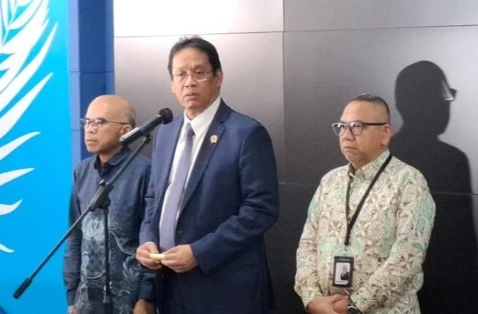 Menkeu Purbaya Yudhi Sadewa menjelaskan kehadiran Danantara dalam rapat KSSK di Jakarta.