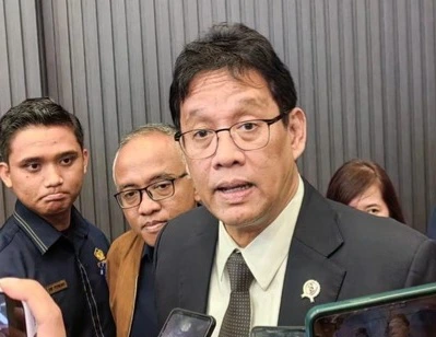 Menteri Keuangan Purbaya Yudhi Sadewa menyampaikan proyeksi penerimaan pajak dan APBN 2026 dalam rapat kerja bersama DPR RI