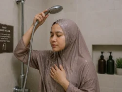 Niat Mandi Wajib Setelah Haid dan Junub Lengkap dengan Tata Cara Sesuai Sunnah