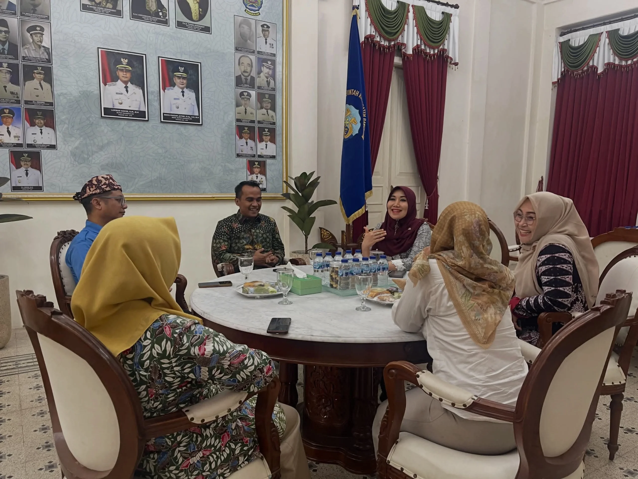 Audiensi Pemkab Bangkalan bersama DPD RI dan HKTI membahas program Kelompok Wanita Tani