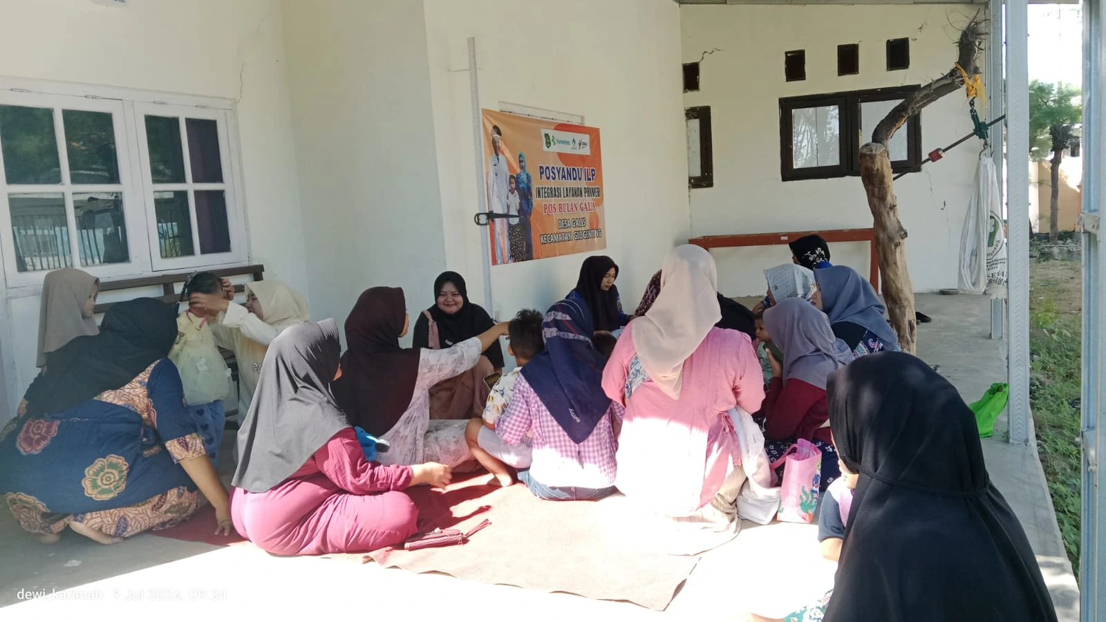 Kegiatan Posyandu ILP Puskesmas Giligenting di Polindes Desa Galis Kabupaten Sumenep