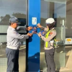 Satlantas Polres Sumenep Gelar Polantas Menyapa, Sosialisasikan Call Center Polri di Terminal dan Pasar Anom