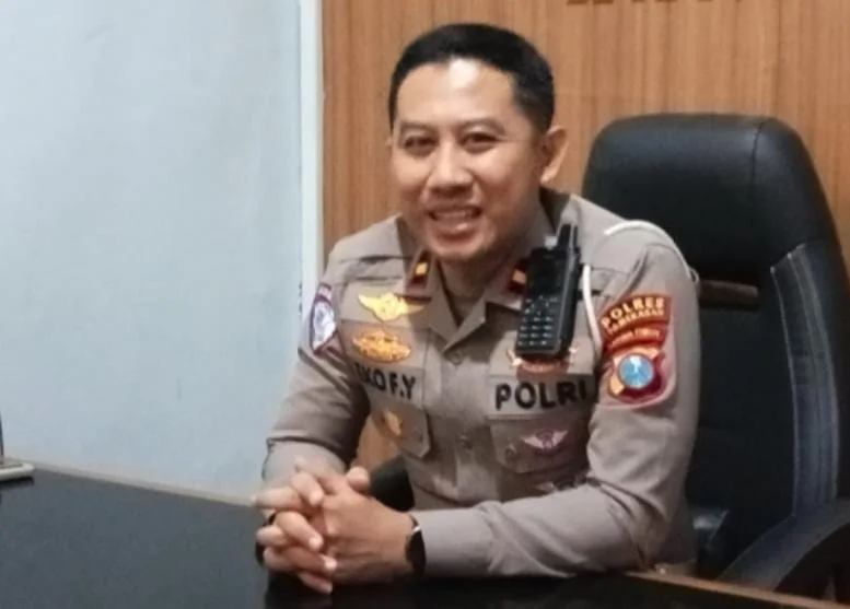 Mobil Toyota Fortuner yang terlibat kasus tabrak lari di Jalan Raya Nyalaran, Pamekasan. Sopir Fortuner Tabrak Lari di Pamekasan Menyerahkan Diri, Polisi Pastikan Proses Hukum Tetap Berjalan