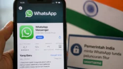 Logo WhatsApp di layar ponsel terkait rencana peluncuran fitur username yang mendapat sorotan dari Pemerintah India