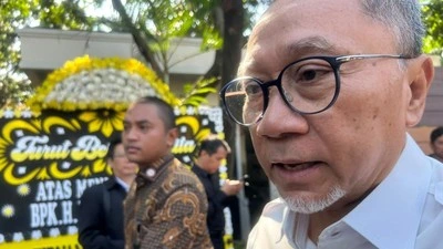 Menko Pangan Zulkifli Hasan menjelaskan target penyelesaian Perpres Koperasi Desa Merah Putih.