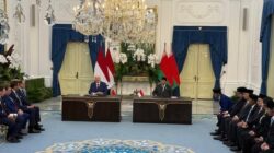 Presiden Prabowo Subianto bersama Presiden Belarus Aleksandr Lukashenko mengumumkan Road Map Kerja Sama Indonesia-Belarus 2026-2030 di Istana Merdeka Jakarta