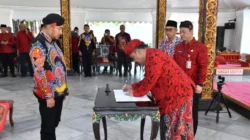 Bupati Sumenep Achmad Fauzi Wongsojudo dalam acara pemutakhiran status desa 2026