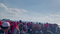 50 santri putri Lubangsa asal Giligenting kembali ke pondok usai libur Maulid Nabi