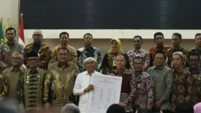 ATR/BPN, KPK, dan Pemerintah Provinsi Jawa Barat menandatangani komitmen bersama untuk memperkuat pencegahan korupsi dan tata kelola pertanahan di Cimahi.
