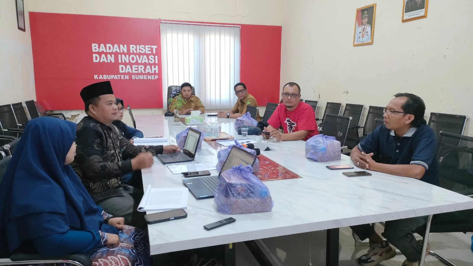 FGD BRIDA Sumenep dan UNIA Prenduan membahas pengembangan Wisata Air Belerang Kaduara menjadi destinasi wellness.