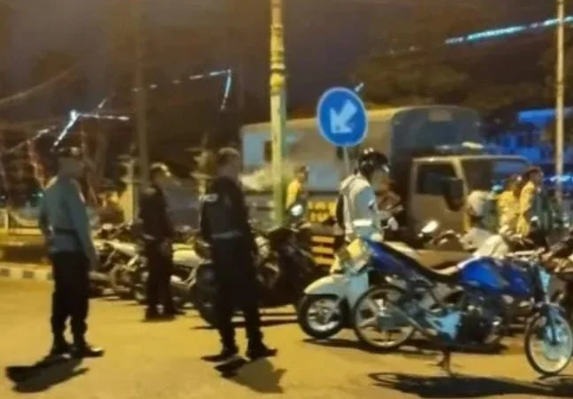 Polisi menertibkan balap liar di Pamekasan dan mengamankan 62 sepeda motor