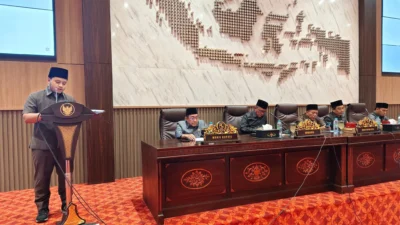 Banggar DPRD Sumenep menyampaikan laporan Perubahan APBD 2026 dalam rapat paripurna