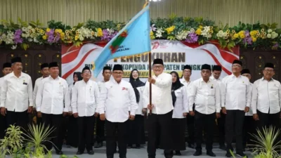 Pengukuhan pengurus Dekopinda Kabupaten Bangkalan periode 2025–2030 pada peringatan Harkopnas ke-79.