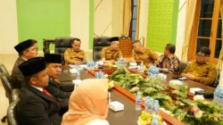 Bupati Bangkalan Lukman Hakim menetapkan direksi PT SDB Perseroda 2026-2031