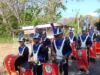 Drumband SMPN 1 Giligenting Meriahkan HUT ke-81 RI Sebelum Upacara di Lapangan Panggulan