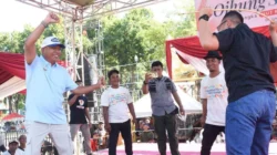 Bupati Situbondo dan Dandim adu rotan dalam Festival Ojhung 2026
