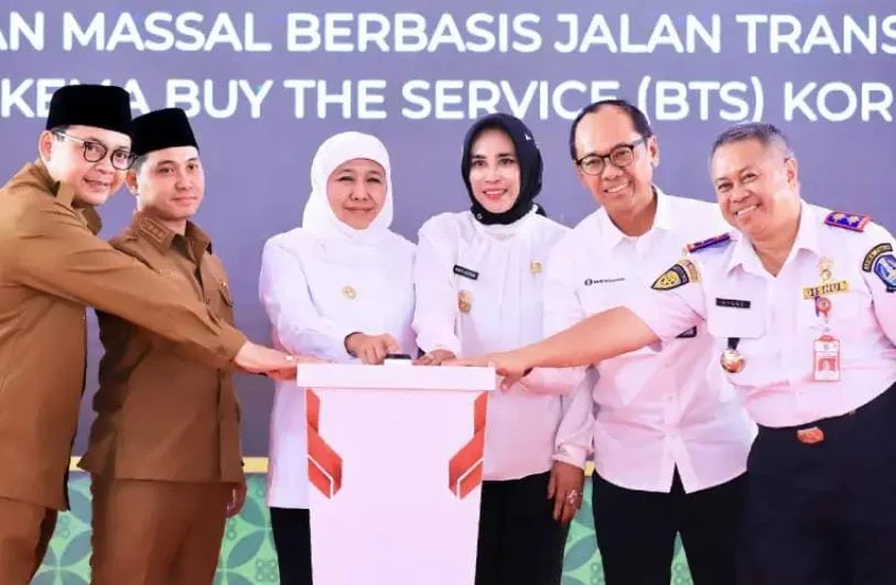Gubernur Khofifah umumkan promo tarif Trans Jatim Rp81 untuk HUT ke-81 RI