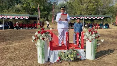 Upacara HUT ke-81 RI Forkopimcam Giligenting di Lapangan Aenganyar Sumenep