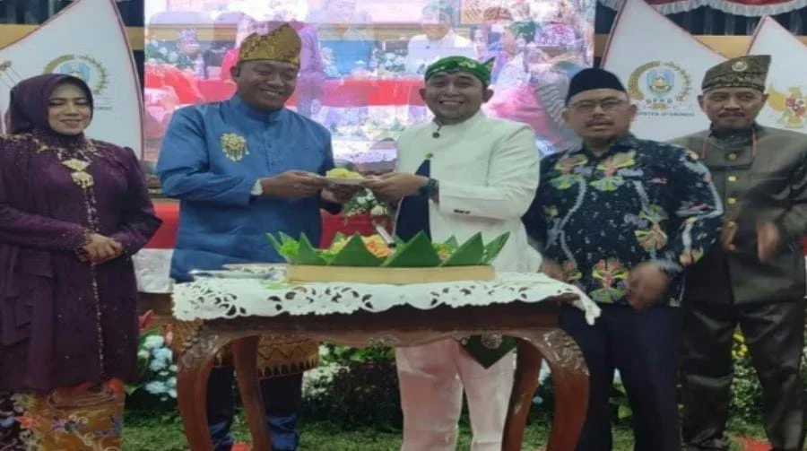 Rapat Paripurna Istimewa DPRD Situbondo dalam peringatan Harjakasi ke-208 tahun 2026