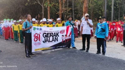 Juara lomba gerak jalan SD se-Kecamatan Gapura HUT ke-81 RI