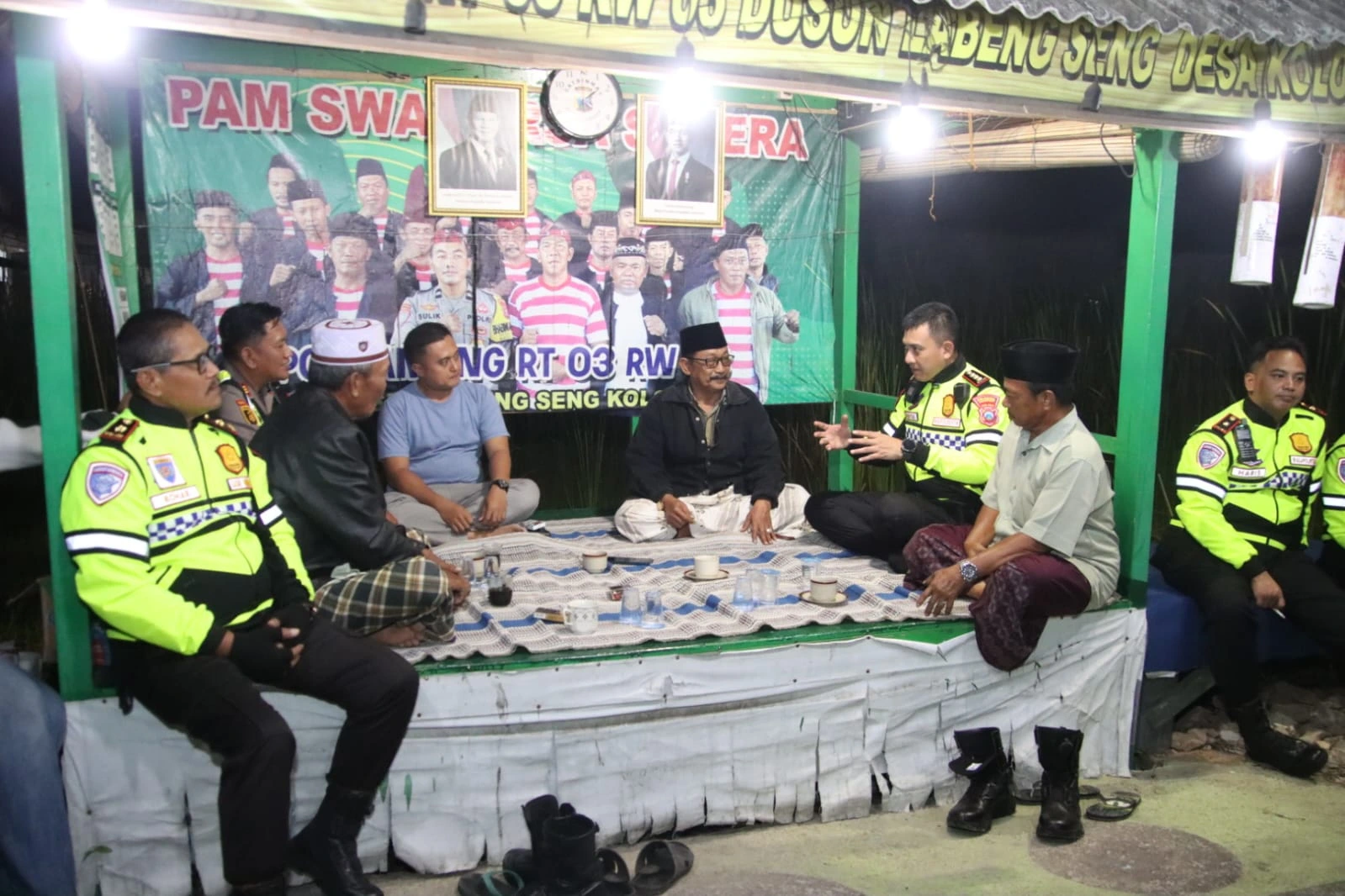 Kapolresta Sumenep memimpin patroli Harkamtibmas dan Polisi Menyapa