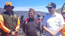 Emil Dardak memantau karhutla TNBTS di Probolinggo