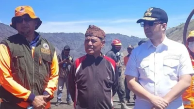 Emil Dardak memantau karhutla TNBTS di Probolinggo