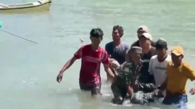 Matsuri pemuda Giligenting ditemukan setelah jatuh di Dermaga Aenganyar Sumenep