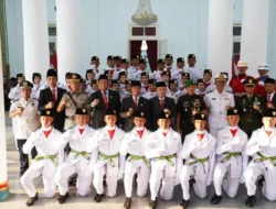 Paskibraka Bangkalan Dikukuhkan, Siap Bertugas pada Upacara HUT ke-81 RI