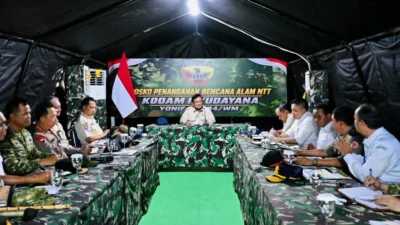 Presiden Prabowo pimpin rapat penanganan gempa Flores di Nagekeo
