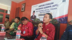 Warga Desa Pakamban Laok mengikuti sosialisasi Program BSPS untuk pembangunan rumah layak huni.