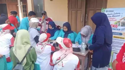 Puskesmas Giligenting melayani cek kesehatan gratis saat JJS