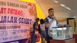 Ribuan warga Banyuanyar Sampang mengikuti JJS HUT ke-81 RI