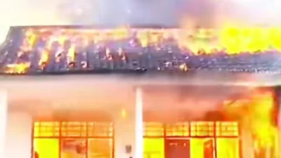 Rumah warga ludes terbakar di Desa Lepelle Sampang